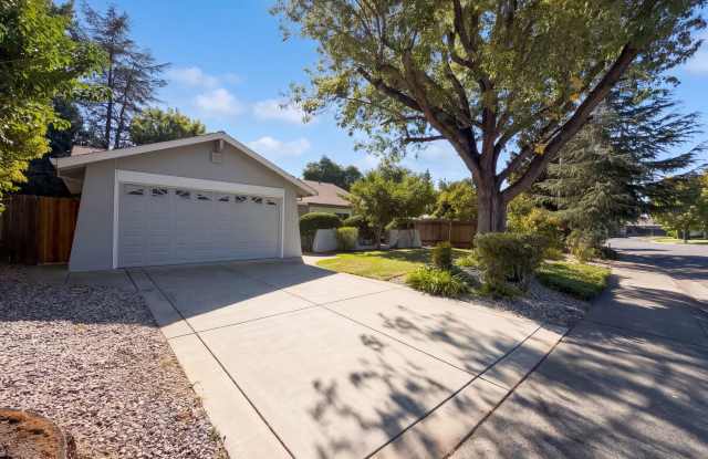 6804 Havenhurst Dr Gallery 1