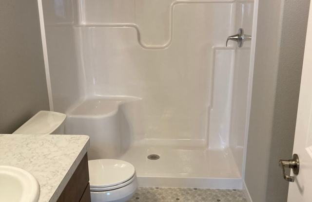 4 Bed 3 Bath Twin Home Gallery 4