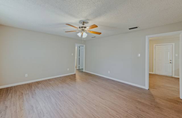 1602 Harmon Dr Gallery 4