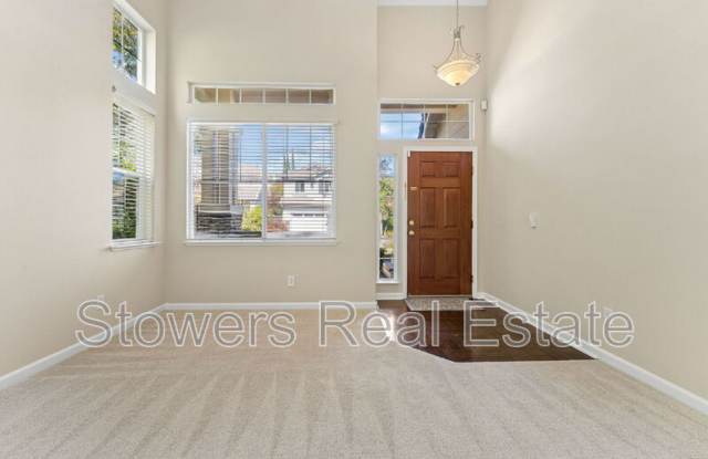 137 Woodcrest Dr Gallery 4