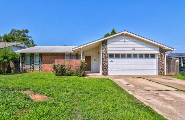 3 Bed 1.5 Bath in Midwest City! photos photos