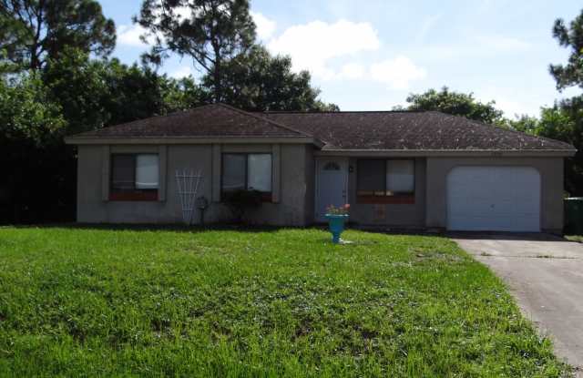 Super Clean Annual 2 bed 1 bath 1 garage home in Kingsway Elementary District photos photos