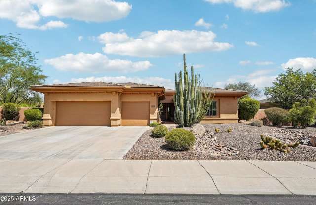 42019 N Golf Crest Rd - 42019 North Golf Crest Road, Anthem, AZ 85086