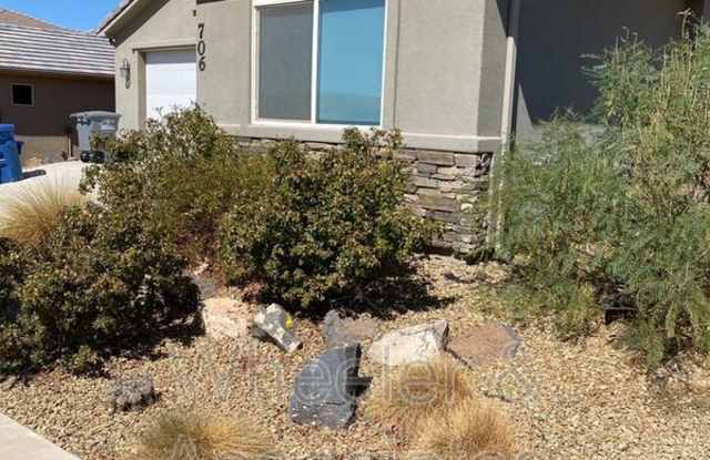 706 W 400 N Gallery 2