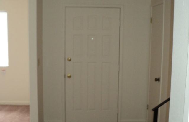 Spacious 4 bedroom Gallery 3