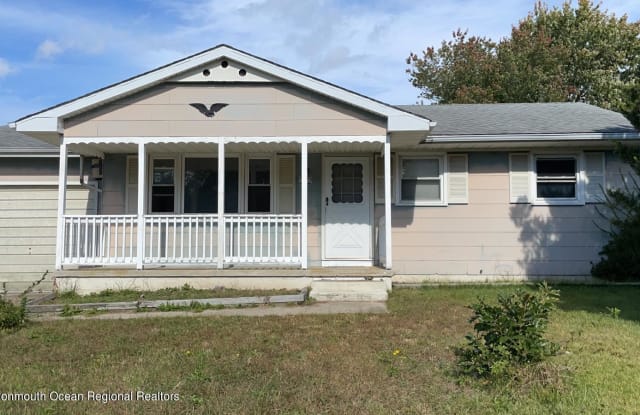 212 Twin Lakes Boulevard - 212 Twin Lakes Boulevard, Mystic Island, NJ 08087