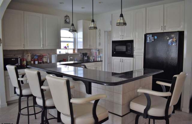5203 Waterview Dr Gallery 2