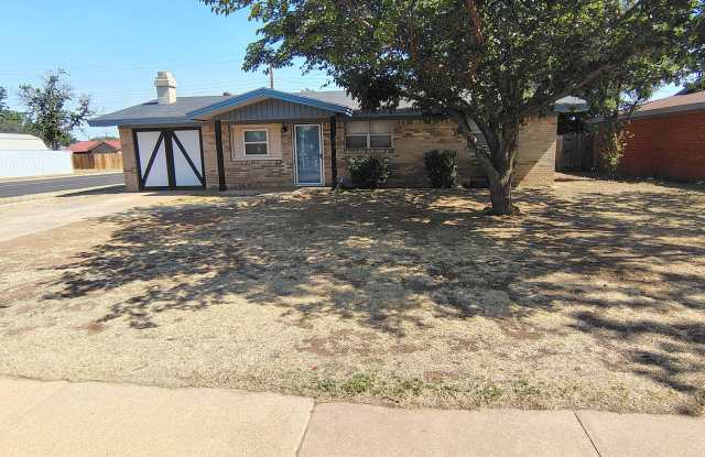 WELL MAINTAINED - 1218 46th Place, Lubbock, TX 79412