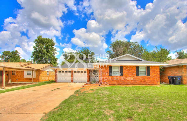 *AVAILABLE NOW!* Recently Updated 3 Bed/2 Bath Single Family Home Near Lake Overholser! Gallery 1