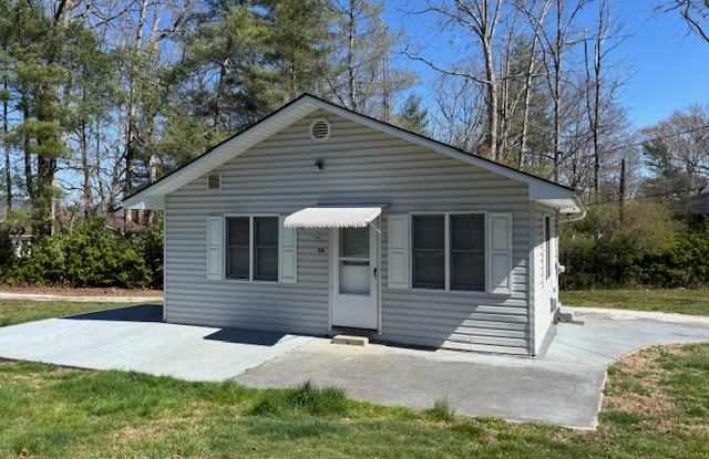 118 L R Smith Road - 118 L R Smith Road, Mountain Home, NC 28791 118 L R Smith Road - 118 L R Smith Road, Mountain Home, NC 28791
