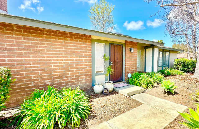 Beautifully Updated Single-story Condo in the Desirable and Peaceful Los Arbolitos No. 8 Community of Oceanside! - 3568 Papaya Way, Oceanside, CA 92058