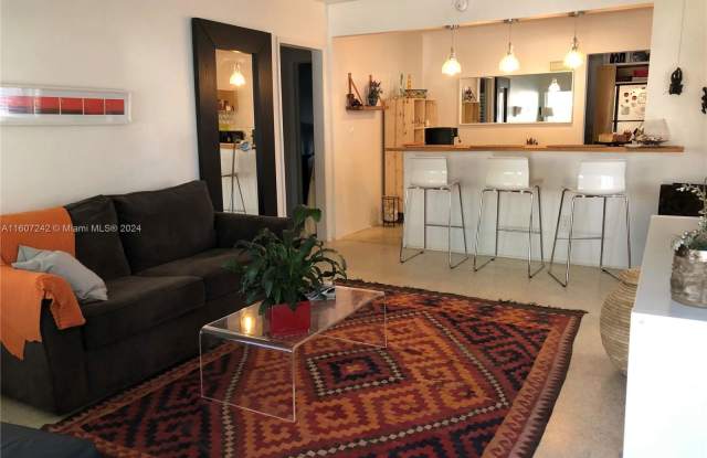 1160 Southwest 22nd Terrace Gallery 4