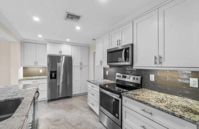 2096 SW 13th Terrace Gallery 4