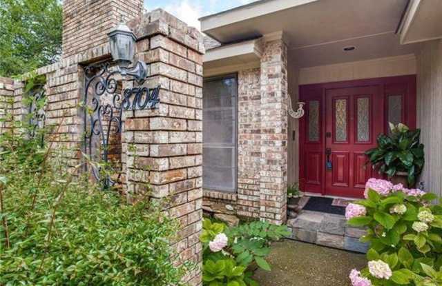 8704 Lacrosse Drive - 8704 Lacrosse Drive, Dallas, TX 75231