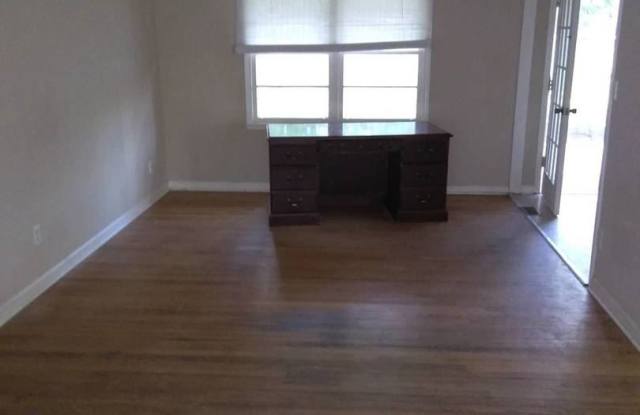 3697 Lithia Way Gallery 4