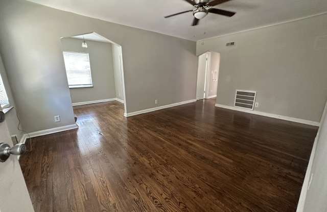 1806 Dale Road - 2 photos photos