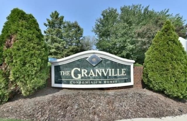 127 Granville Court - 127 Granville Court, Sandy Springs, GA 30328