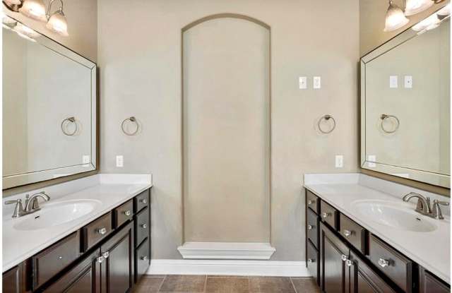 5900 Lipan Apache Bend photos photos