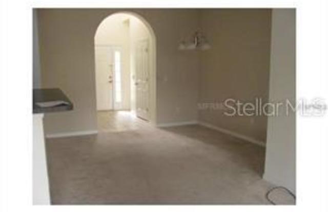 633 PINEBRANCH CIRCLE Gallery 2
