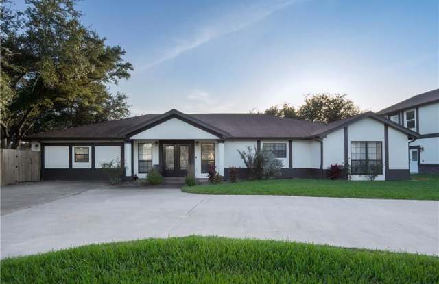 1825 W Deberry Ave - 1825 West Deberry Avenue, Aransas Pass, TX 78336