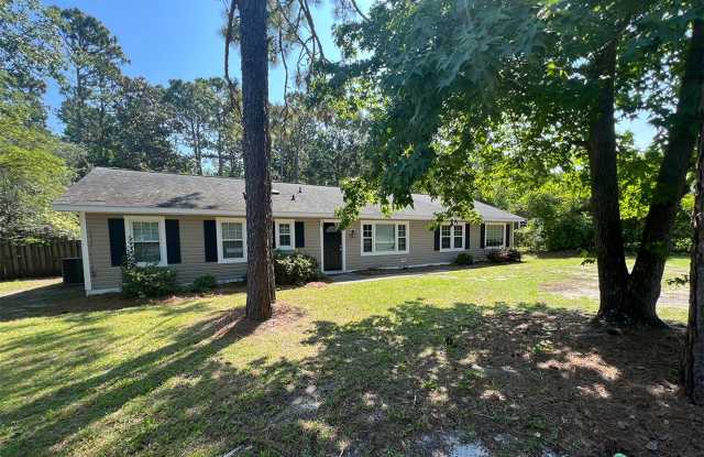 4bd/2.5ba Brick Ranch Home in Kings Grant. NO STUDENTS/NO CATS photos photos 4bd/2.5ba Brick Ranch Home in Kings Grant. NO STUDENTS/NO CATS photos photos