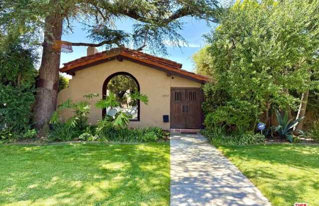 1901 Westholme Ave photos photos