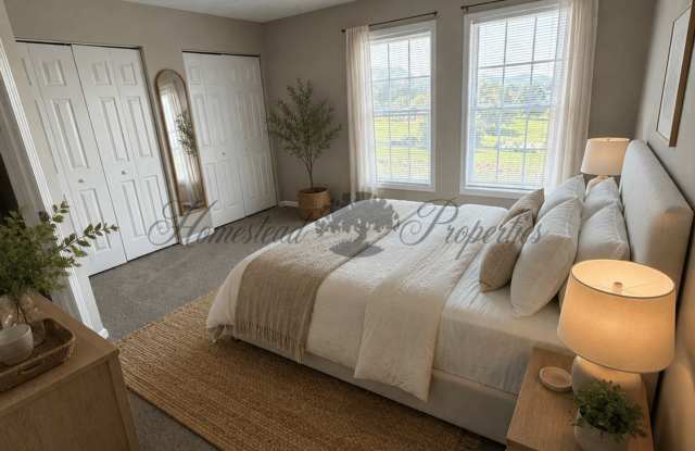 Whispering Pines Townhomes Gallery 3