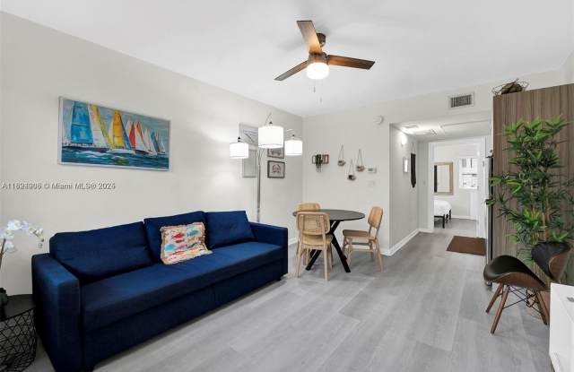 740 Meridian Ave - 740 Meridian Avenue, Miami Beach, FL 33139