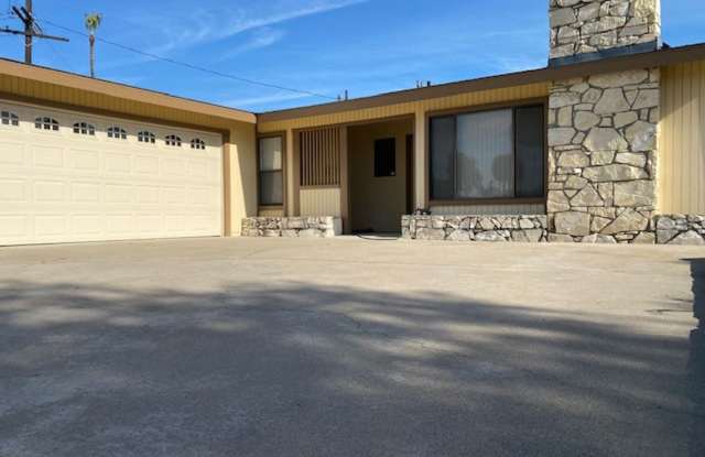 6951 LENIS CIRCLE - 6951 Lenis Circle, Huntington Beach, CA 92647