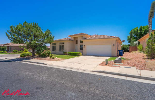 Serene 3-Bedroom Home. Small Dog Friendly! photos photos