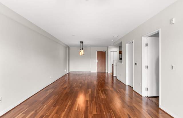 Walkable Little Italy Living – 3BR/3BA with Gated Parking photos photos