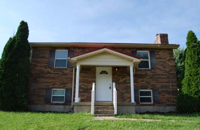 811 Cedarcrest Dr photos photos
