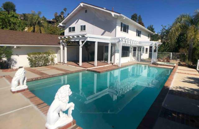 4526 Totana Dr. Gallery 2