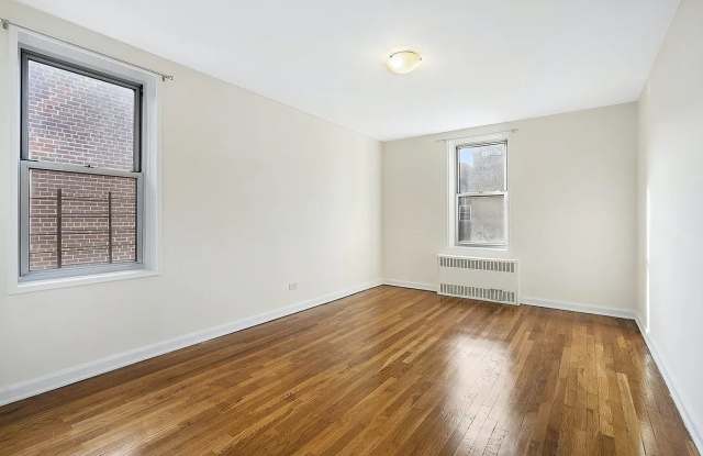 2105 Wallace Ave photos photos