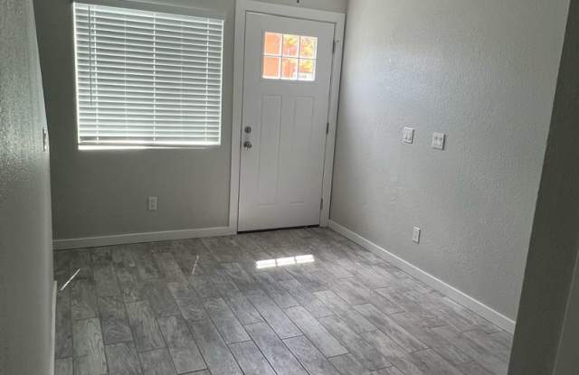 12717 W AMY DR #4 Gallery 1