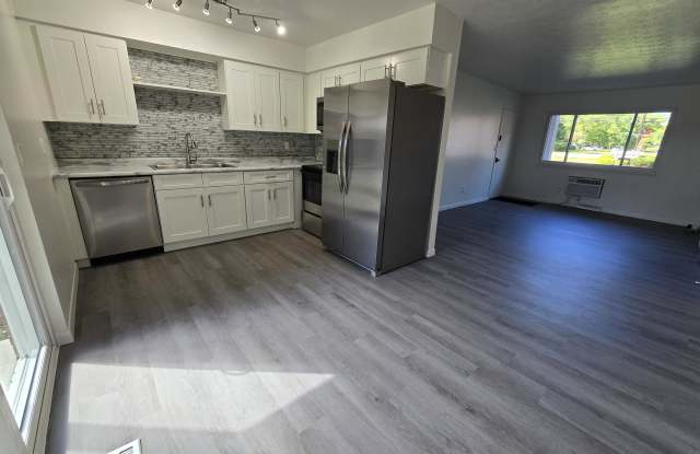 4705 Fishcreek Road - 2 photos photos