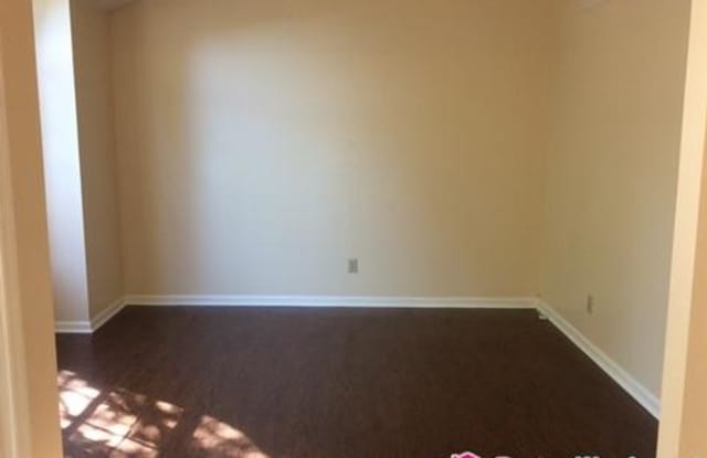 4340 E Meadow Dr Gallery 3