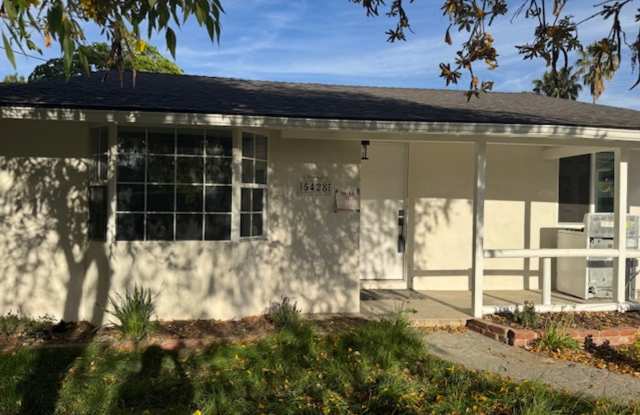 Charming Woodland Hills3+2  Home completely remodeled photos photos