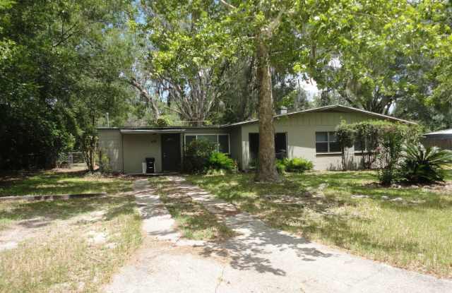 4 Bedroom/2 Bath located in Golf Club Manor photos photos 4 Bedroom/2 Bath located in Golf Club Manor photos photos