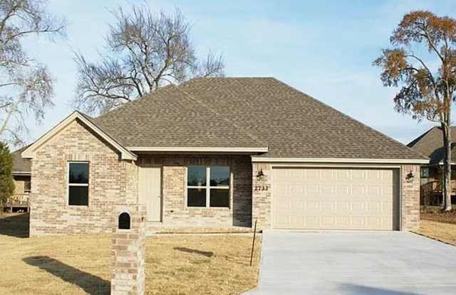 Charming, Move-In Ready Home in Desirable Searcy Neighborhood photos photos