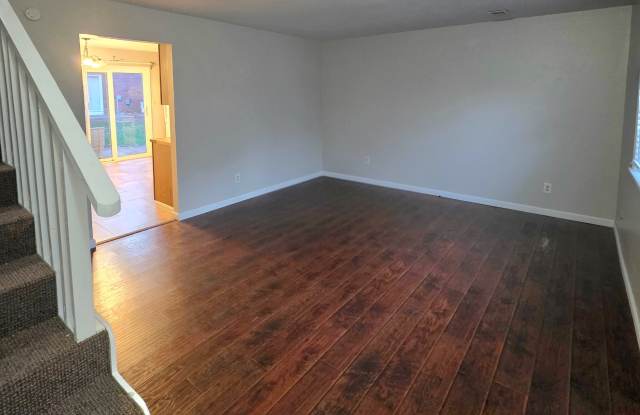 216 South Patricia Avenue Gallery 2