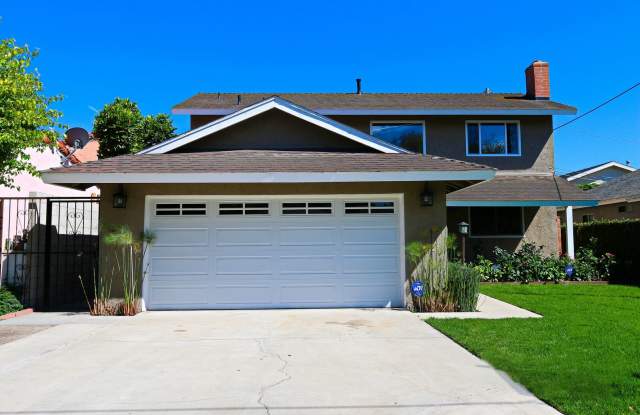 12024 Alberta Dr - Your 5 Bedrooms Await! photos photos