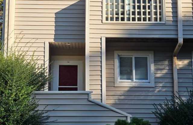 Ideal Living: Beautifully Designed 2 Bedroom Townhouse! photos photos Ideal Living: Beautifully Designed 2 Bedroom Townhouse! photos photos