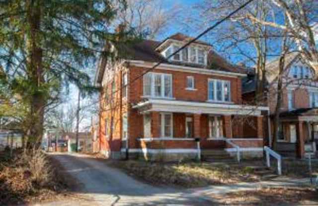 Huge Brick OSU Campus Single Family House! photos photos