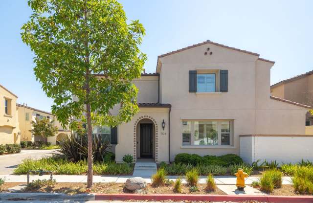 Stunning Modern 4 Bedroom Home in Gated Rancho Tesoro Community!! photos photos