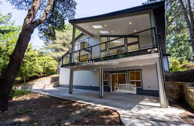 Contemporary Four Bedroom Bull Mountain Home - PRICE REDUCTION photos photos