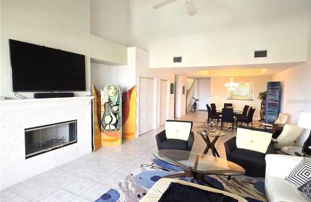 3905 MARINERS Walk Gallery 4
