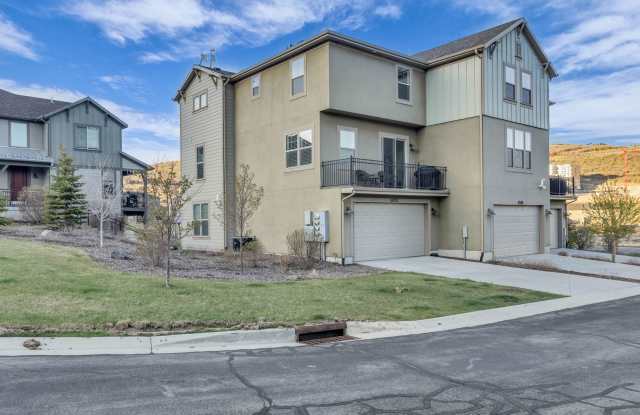Wasatch Springs Gem - 1072 West Cattail Court, Wasatch County, UT 84032