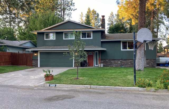 9619 E 9th Ave - 9619 East 9th Avenue, Spokane Valley, WA 99206