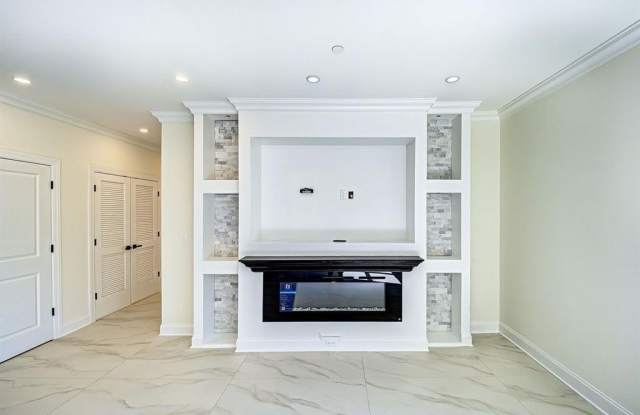 208 Nwk Pompton Turnpike 201 photos photos